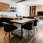 Apartman Ah Mlynska Basta Iii *