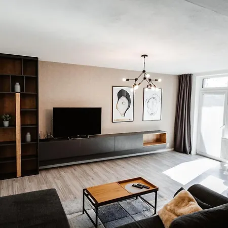 Ah Mlynska Basta Iii Apartment *